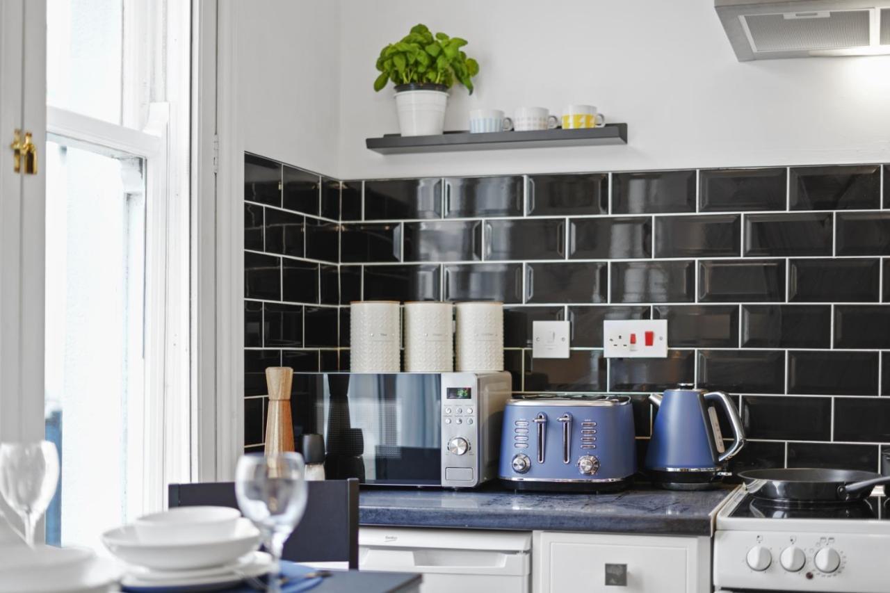 Central Gem Of Leamington Spa - Sleeps 5 Apartment Luaran gambar